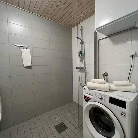 Modern 5 Star Studio - Free Parking & Fast Wi-fi